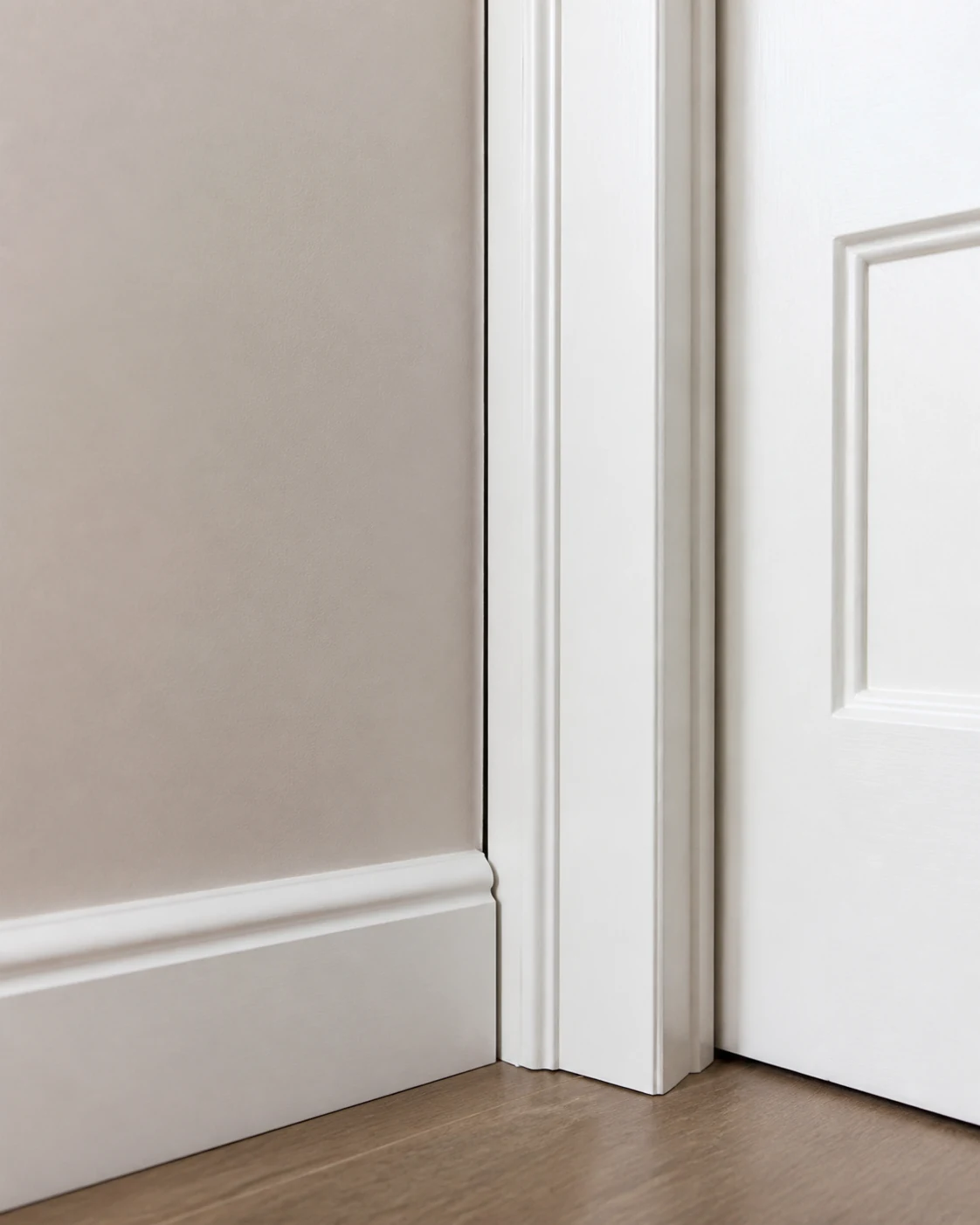 Consistent shadow gap beside clean trim